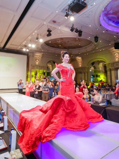 Chau Phuong Thao 2