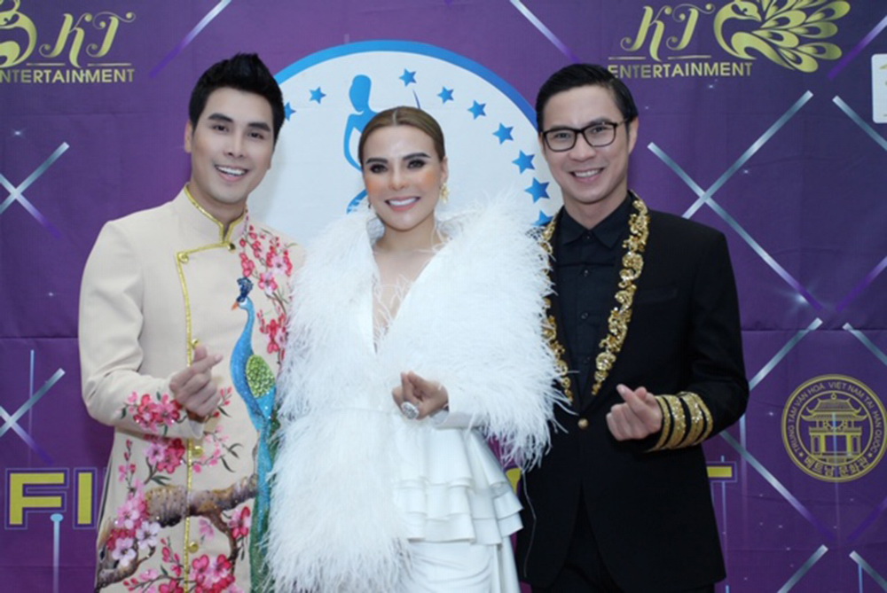 Á vương Hoàng Phi Kha, NTK Mai Phương Trang và MC Anh Quân
