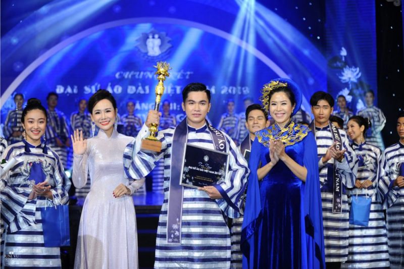 Phút đăng quang của Trần Trung Trà