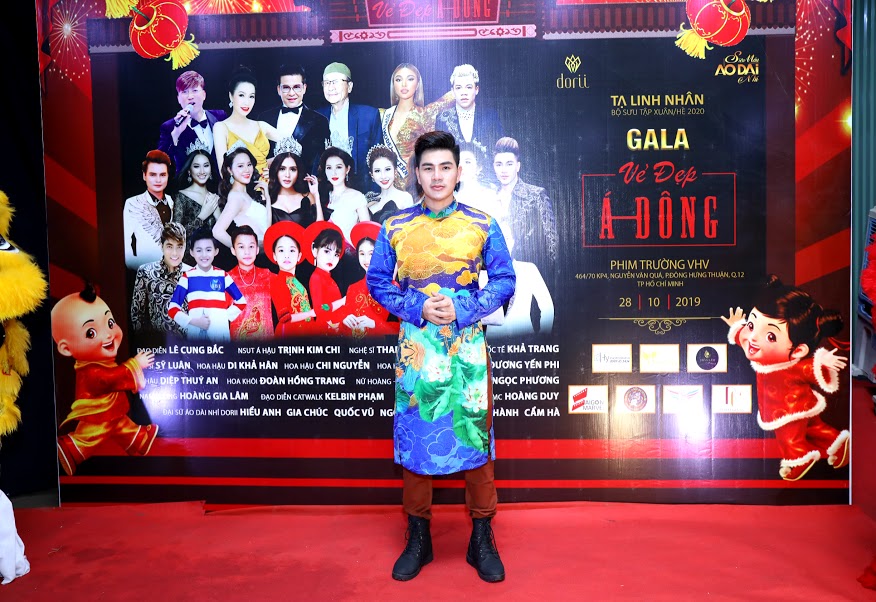 Nam vương Hoàng Gia Lâm trở lại sàn catwalk