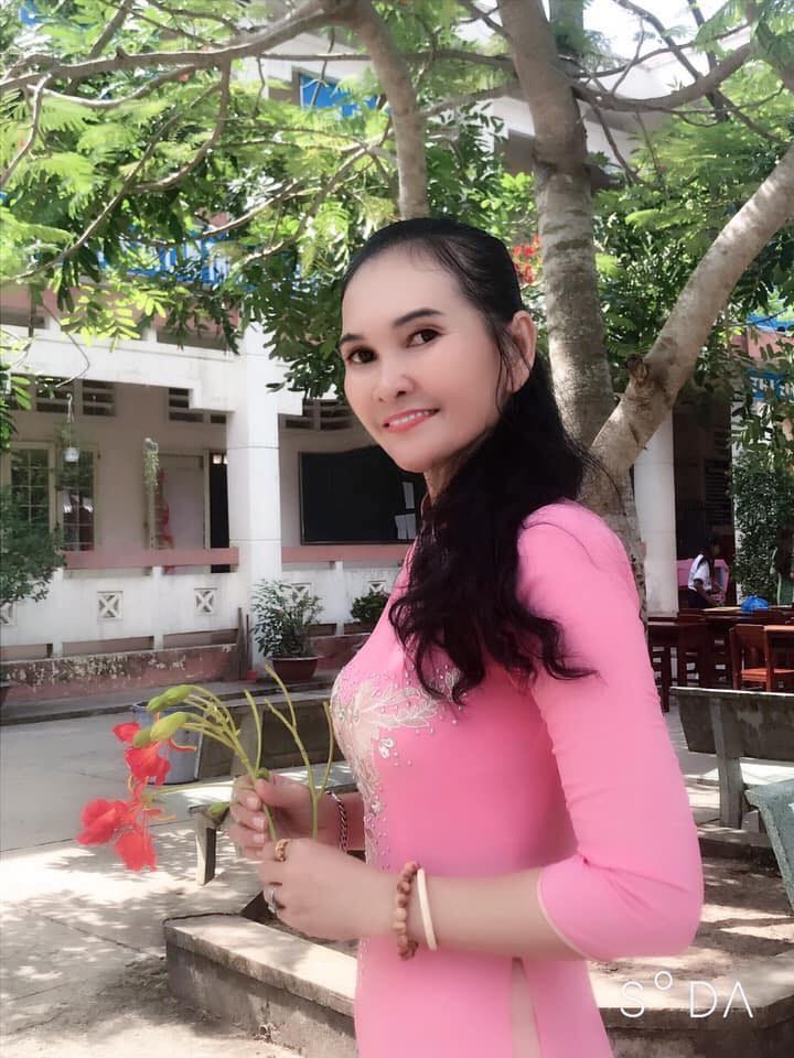 Metta Pham 20