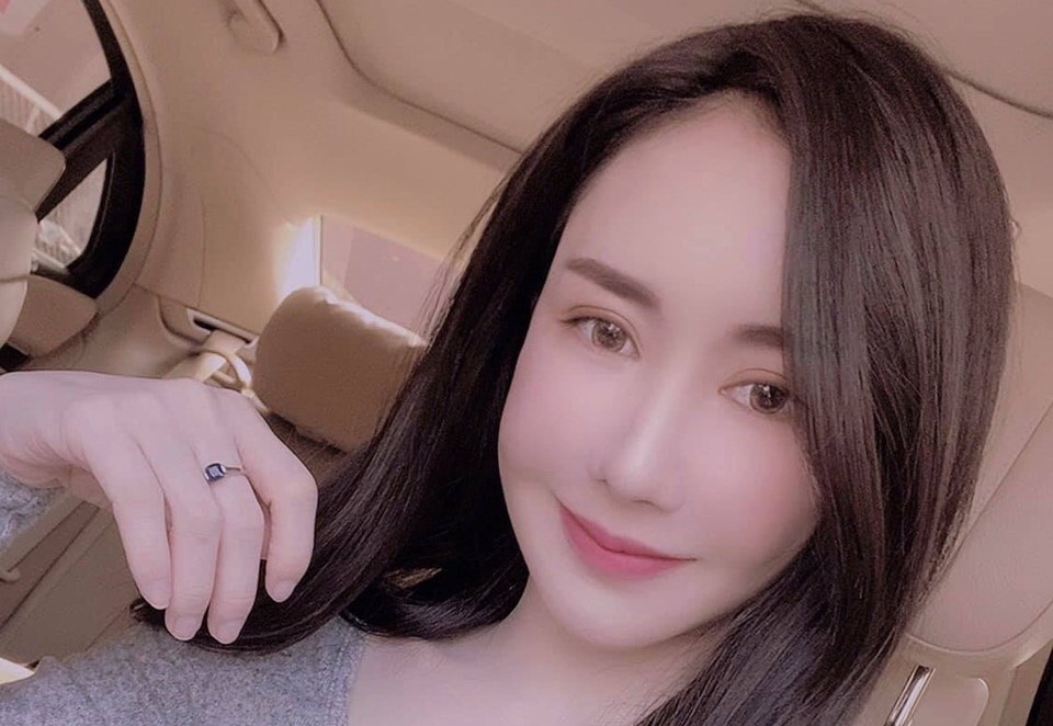 Hotgirl Chu Hằng