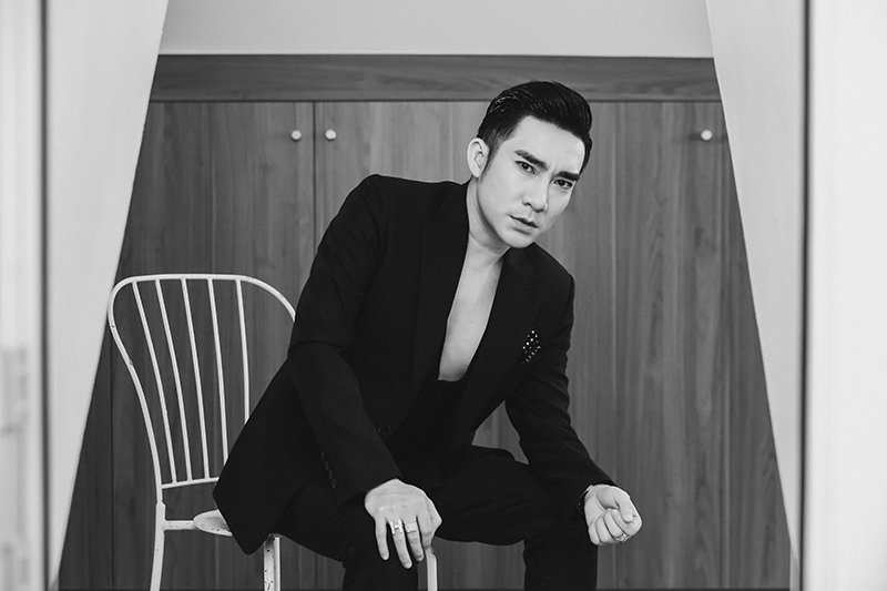 Ca sĩ Quang Hà trong MV mới