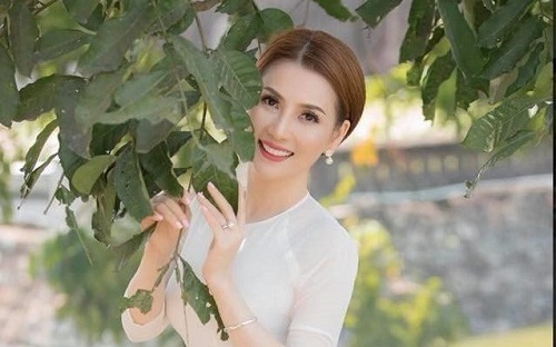 Hoa hậu Phan Phượng