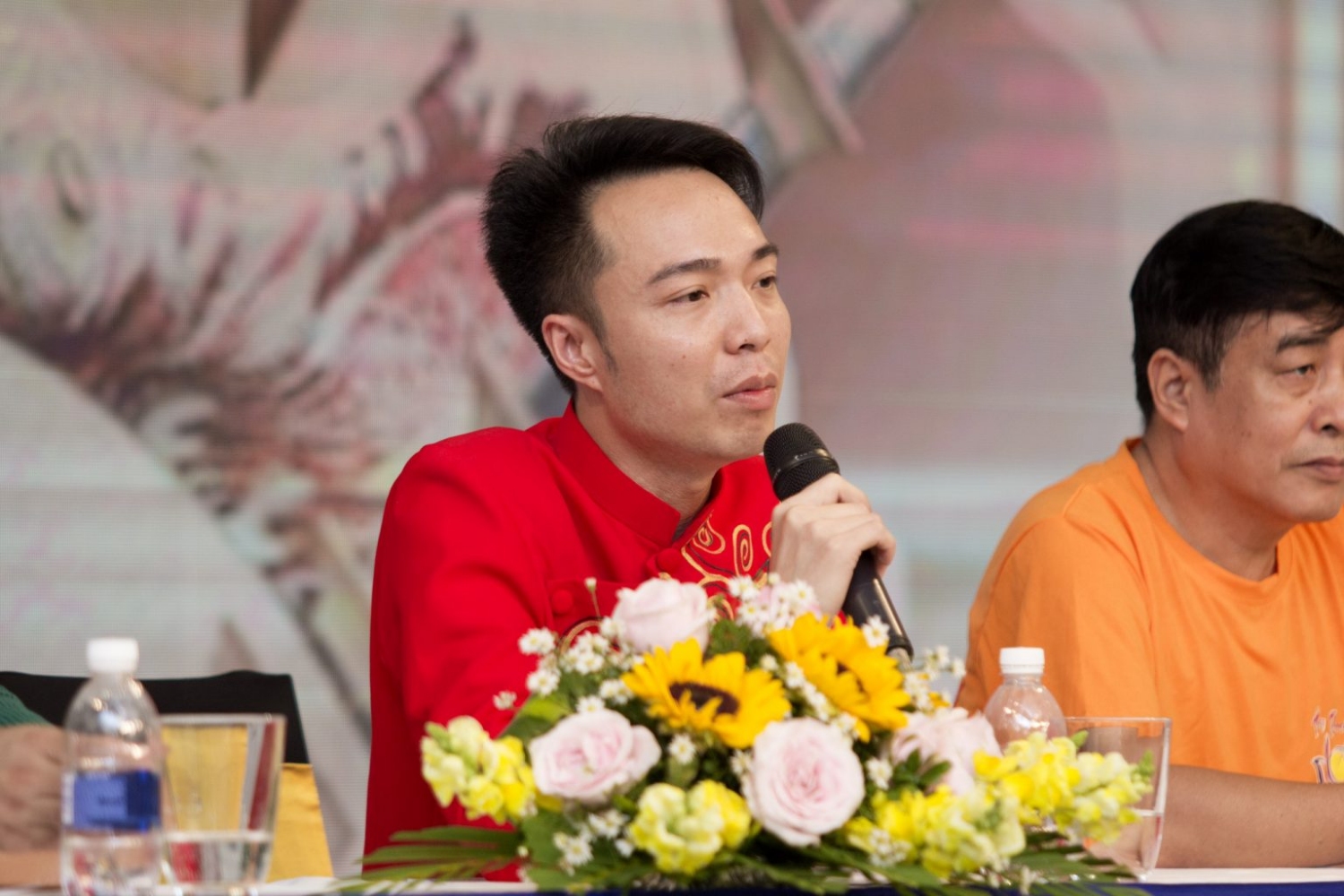 Nghệ sĩ hát chầu văn Hoài Thanh