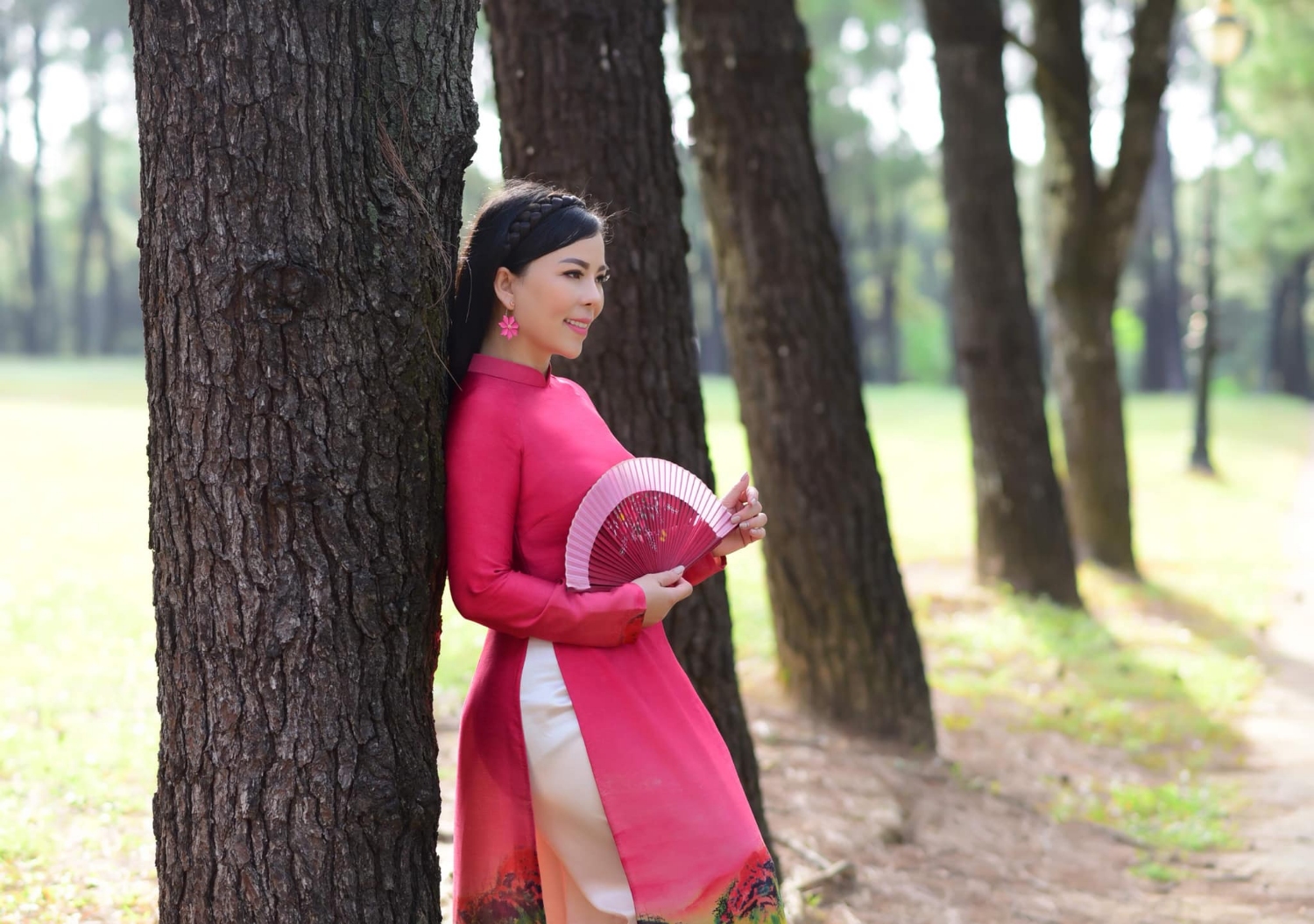 Á hậu Thu Trang