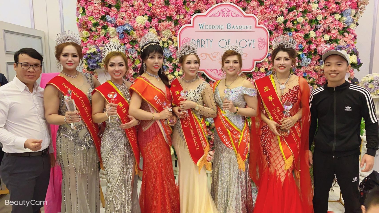 A hau Ngoc Dinh 6
