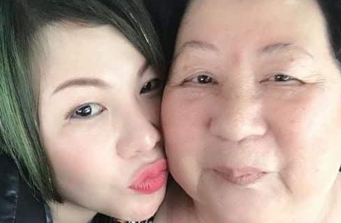 Hoa hậu Châu Mai Thảo và mẹ