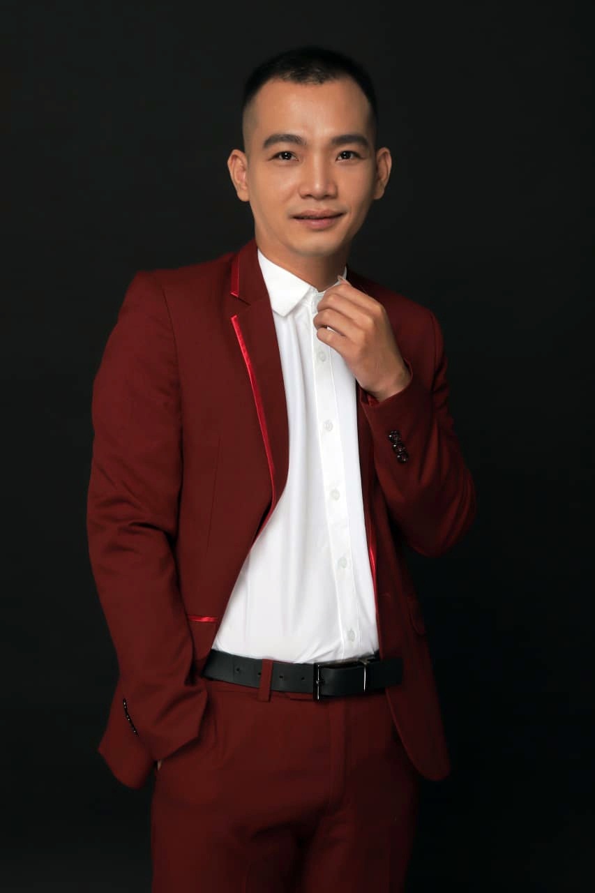 Chi Hoang 5