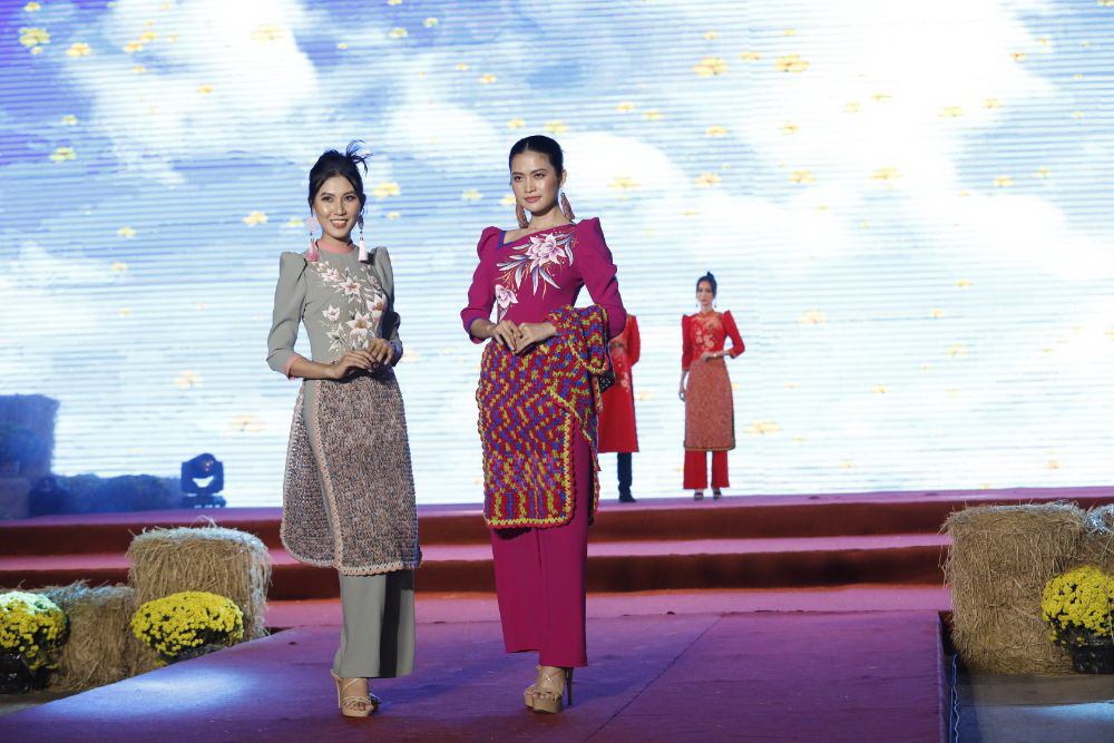 Gala Dai su Ao dai 10