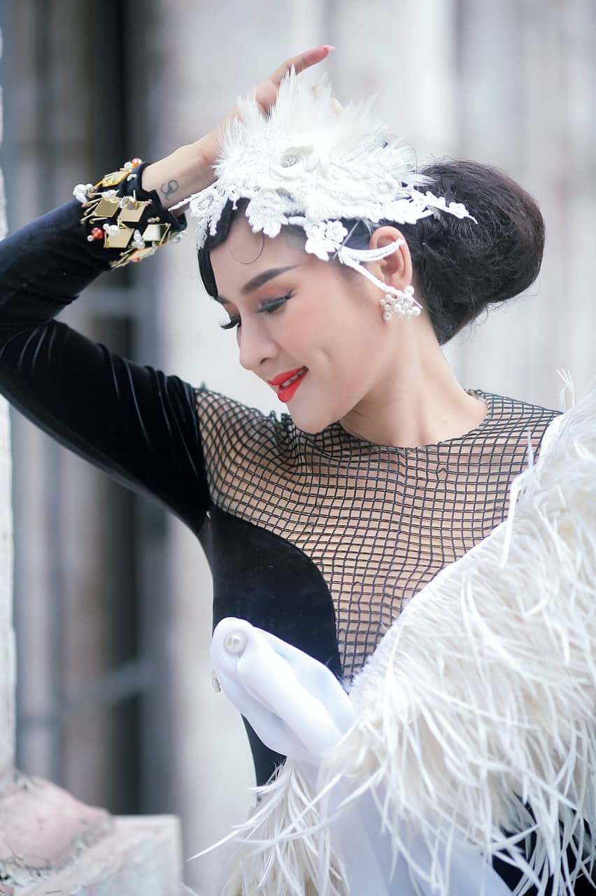 Hoa hau Van hoa 5