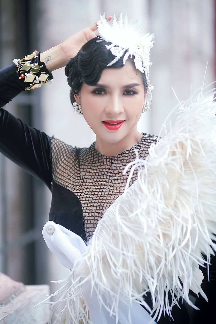 Hoa hau Van hoa 6