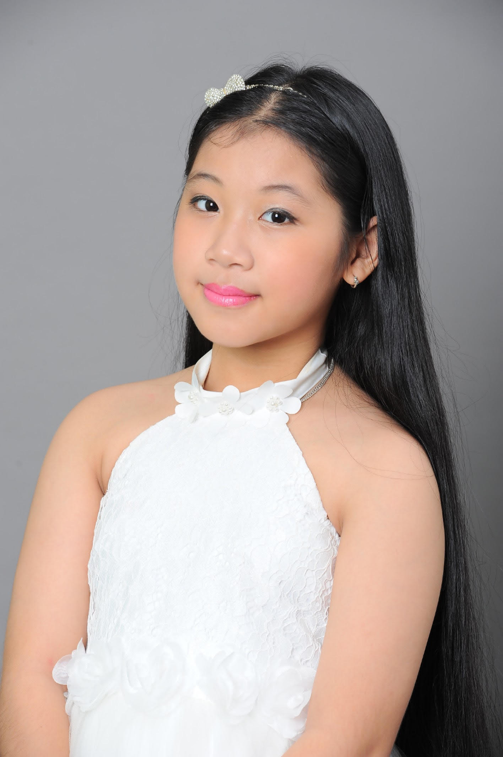 Be Ngoc Giau 1