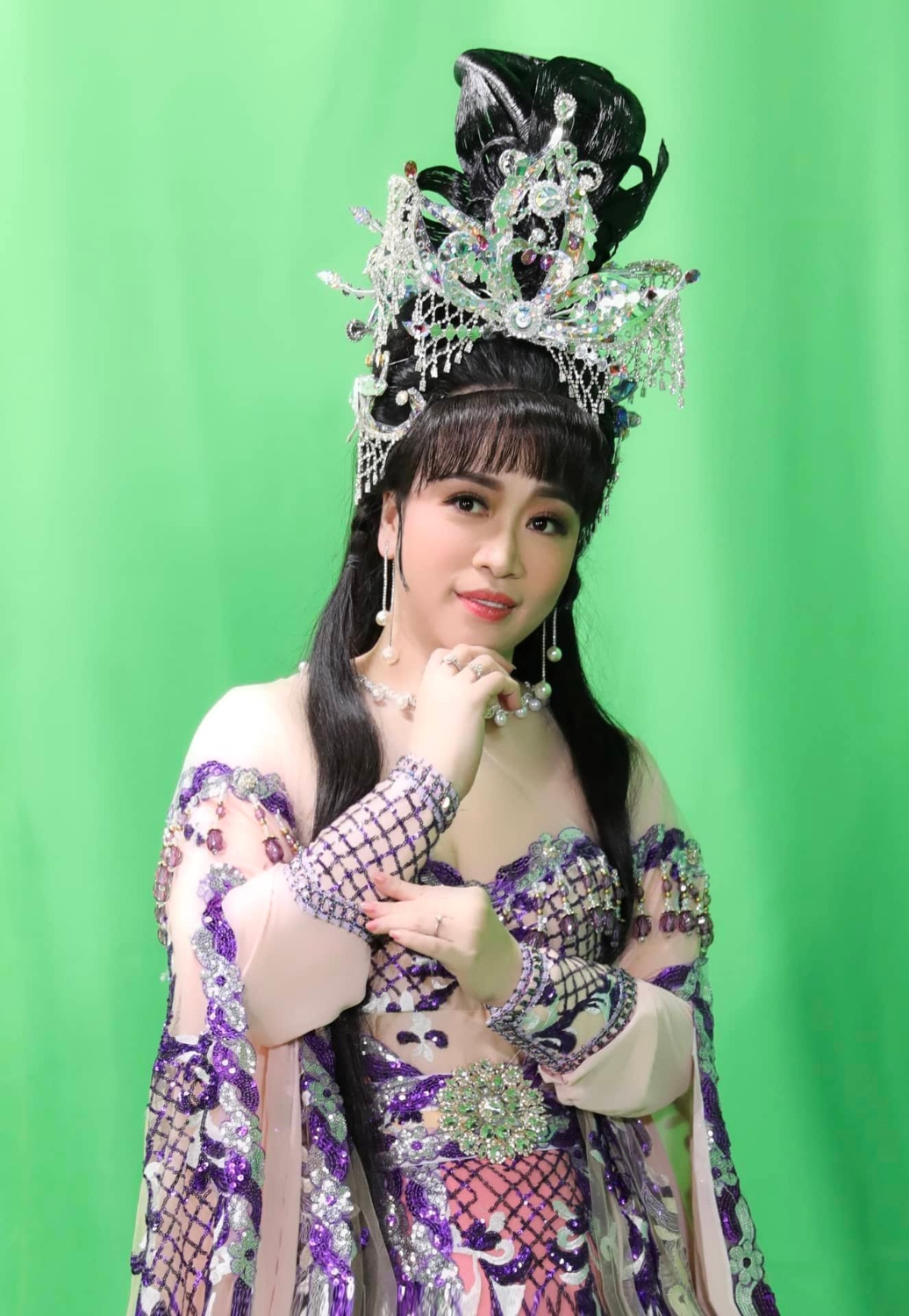 Vu Thuy Vi 1