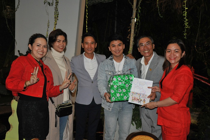 A Truong 7