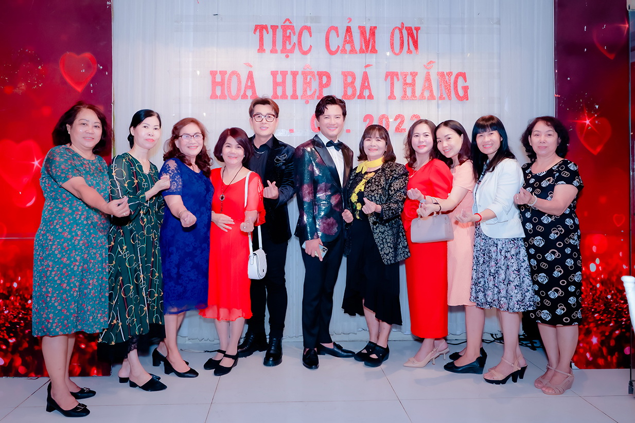 Ba Thang Hoa Hiep 00