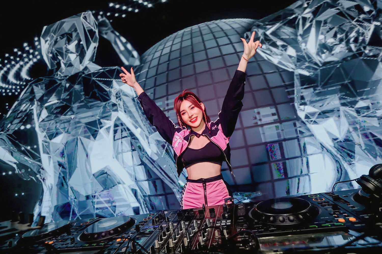 DJ Tina 22