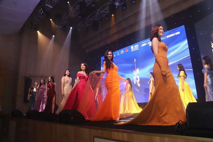 Miss Siu 13