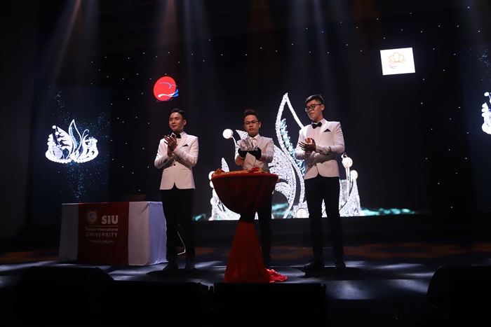 Miss Siu 6