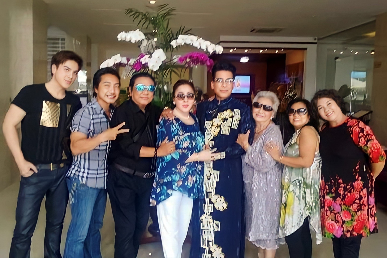 BÀ KIM ANH VỚI CON TRAI CA SĨ LÝ UY ĐẠT + HÀI PHÚ QUÝ + + NHẠC SĨ THÁI HÙNG + MC THANH BẠCH + CÔ THANH (TIẾNG HÁT MÃI XANH HTV)