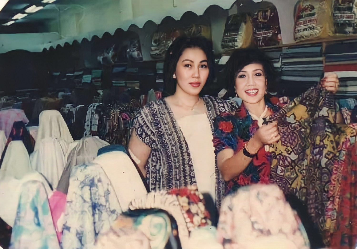 BÀ KIM ANH VỚI NGHỆ SĨ CẢI LƯƠNG LỆ THỦY