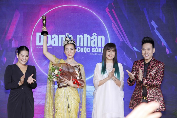 Phút đăng quang của doanh nhân My Nguyễn