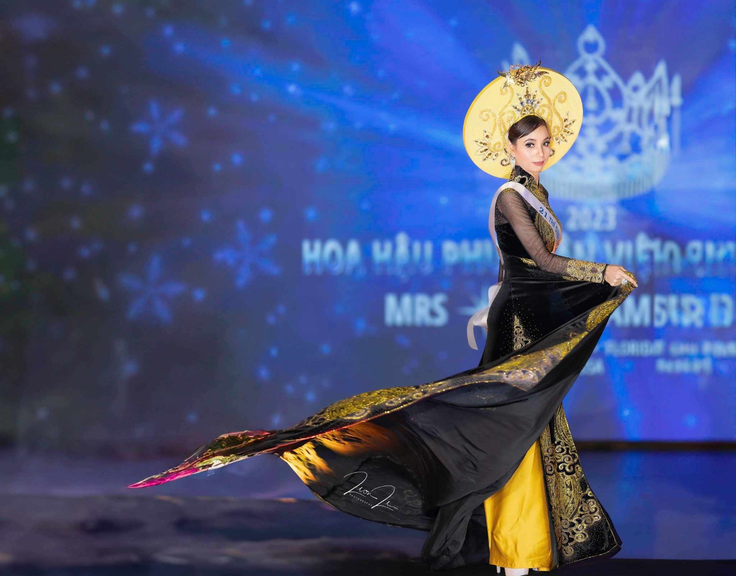Hoa hậu Duyên dáng Bùi Ngọc Ninh