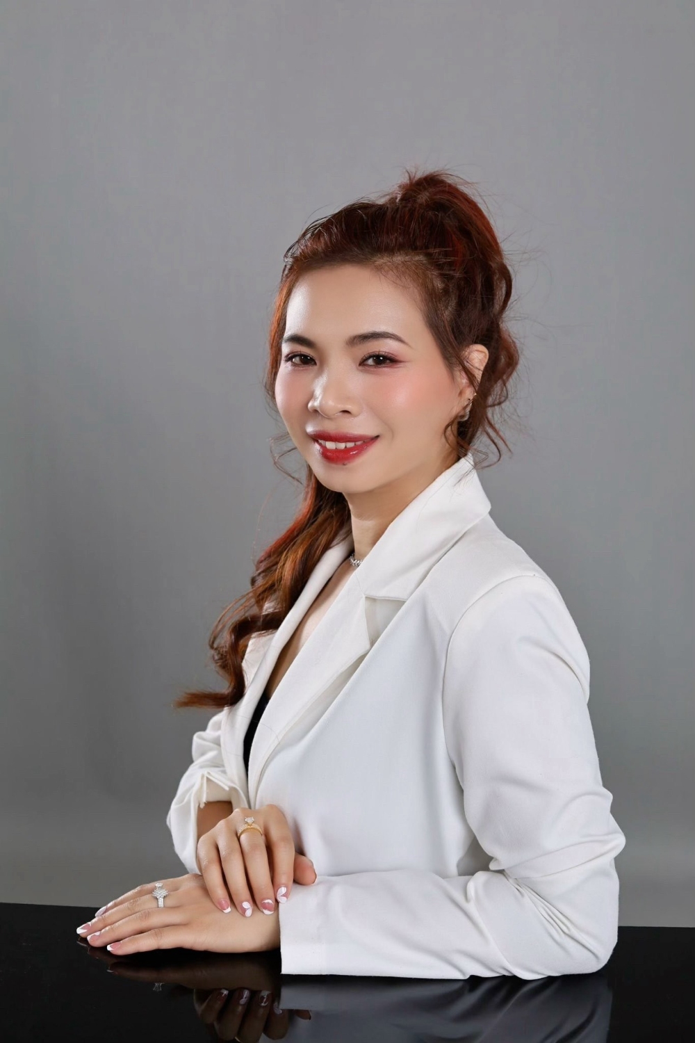Diem Trang 37