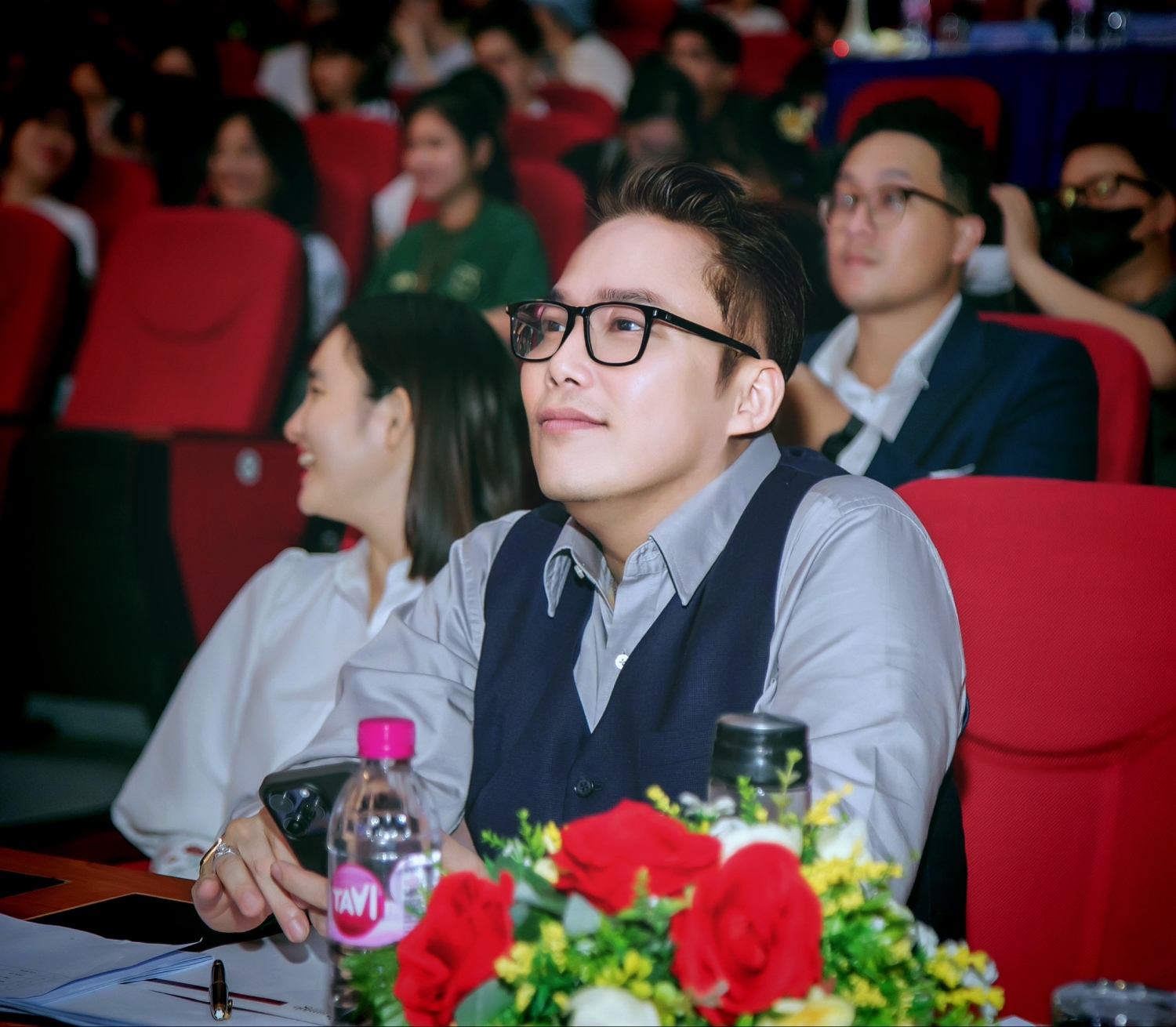 Hoang Vu 16