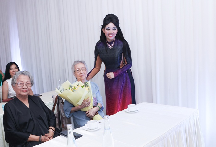 NTK Quynh Paris 10