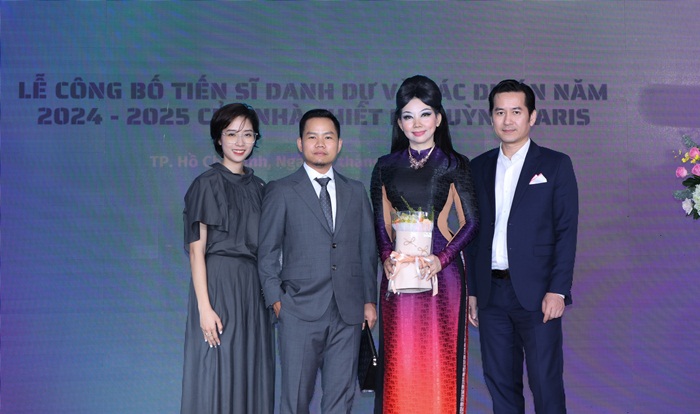 NTK Quynh Paris 3