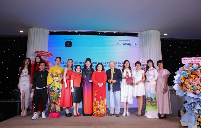 NTK Quynh Paris 5