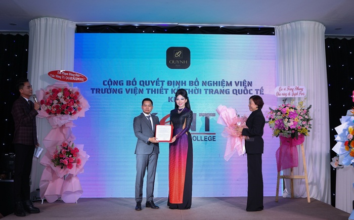 NTK Quynh Paris 9
