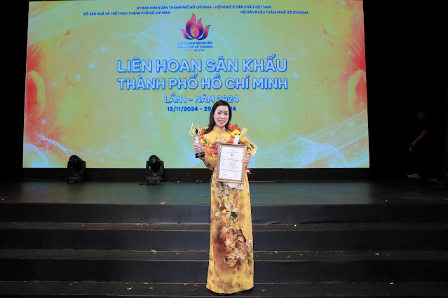 NSND Trịnh Kim Chi 'ẵm' 6 giải tại Liên hoan Sân khấu TP.HCM với vở "Ngày Ấy Cổng Trời"
