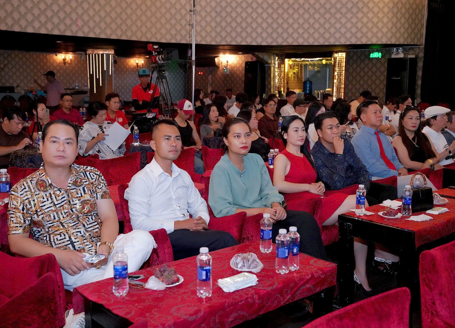 CS Ha Ngoc Nhung 36