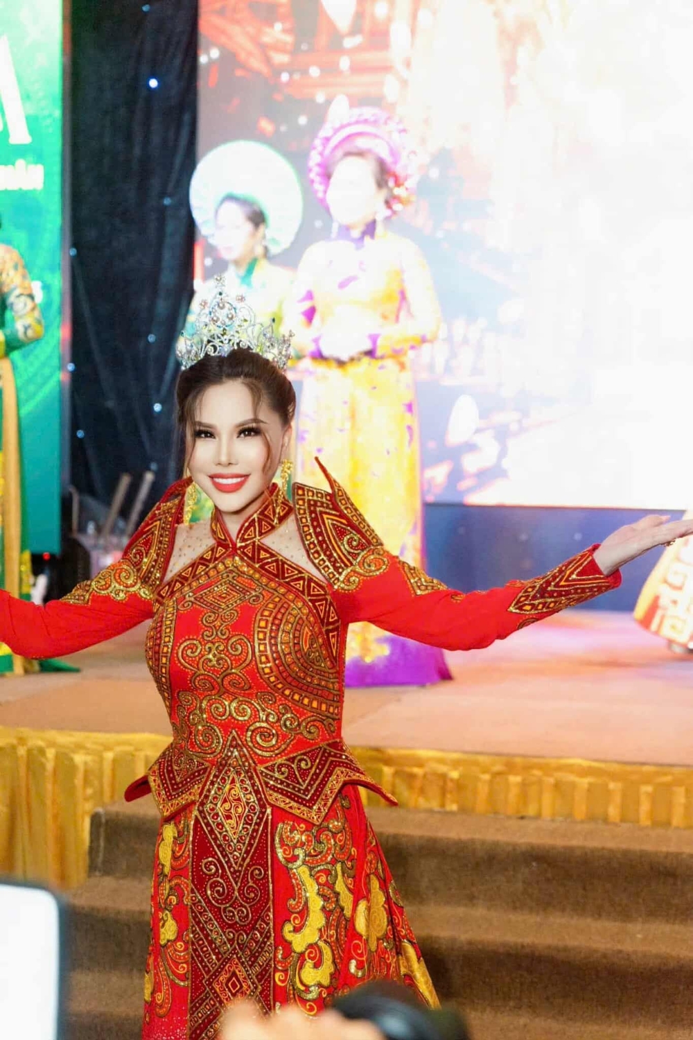 HH Phong Lan 4