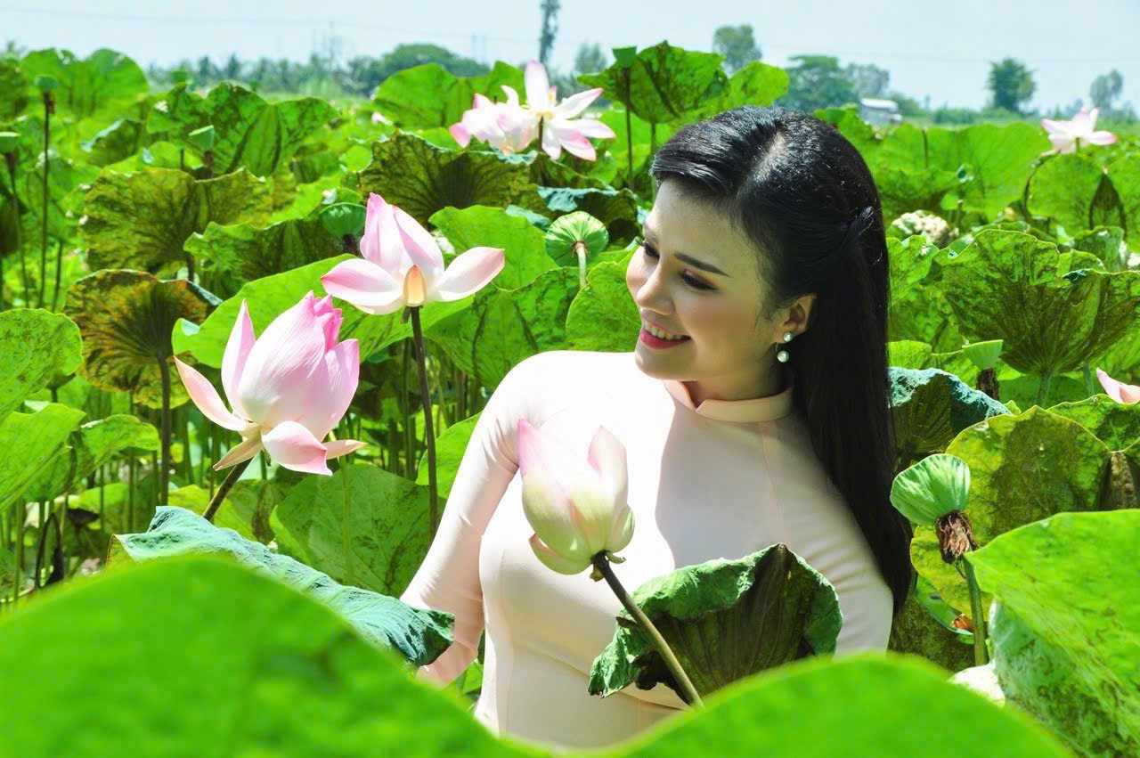 Ca sĩ Thẩm Thúy Hà