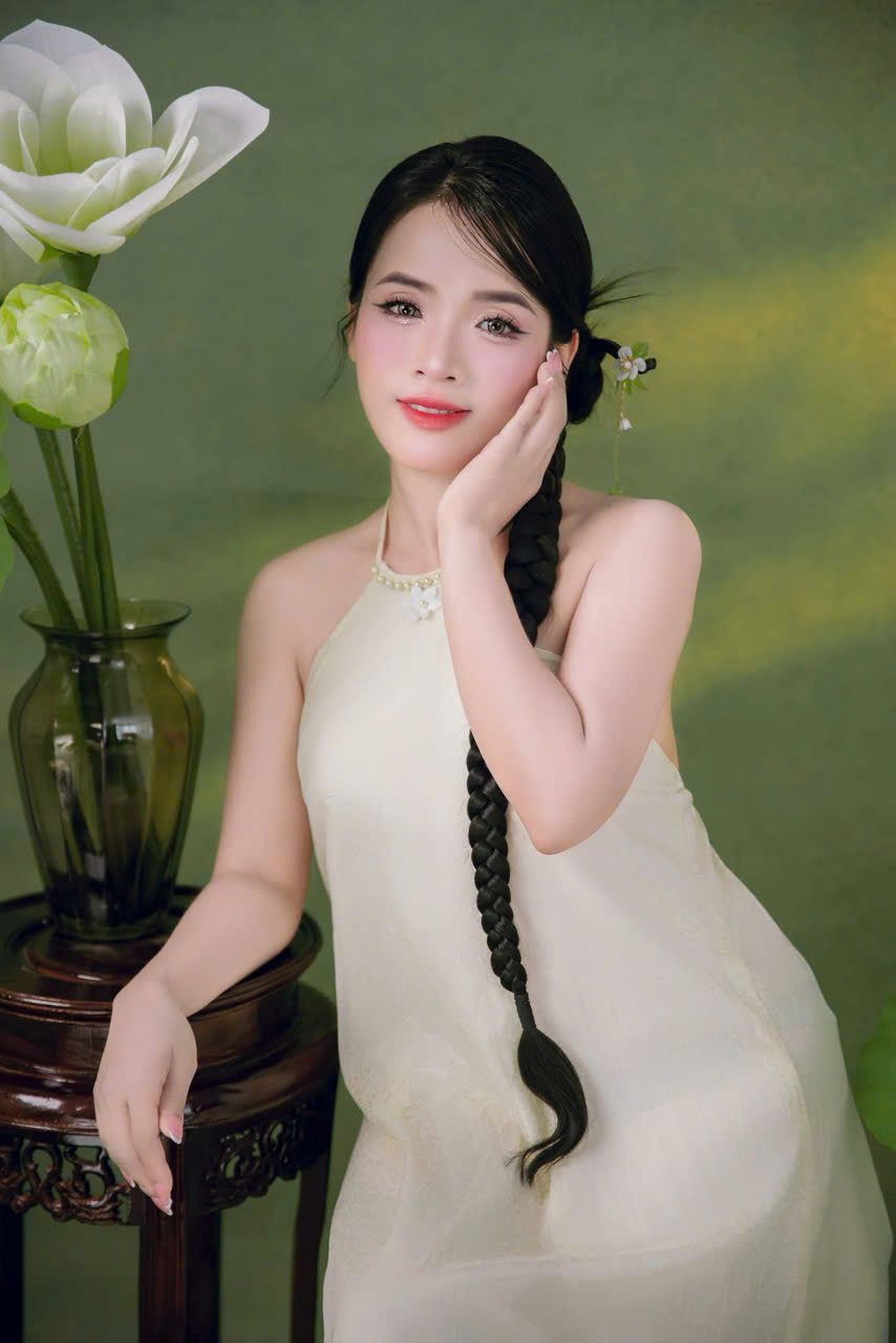 Hoai Thuong 8