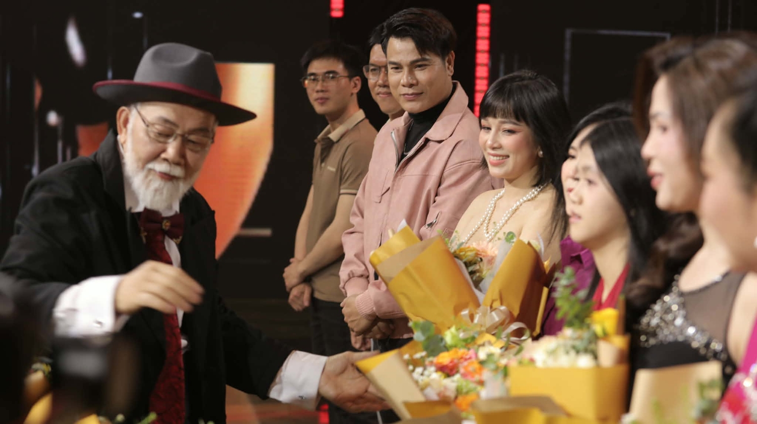 Tieu Hung Tinh 21